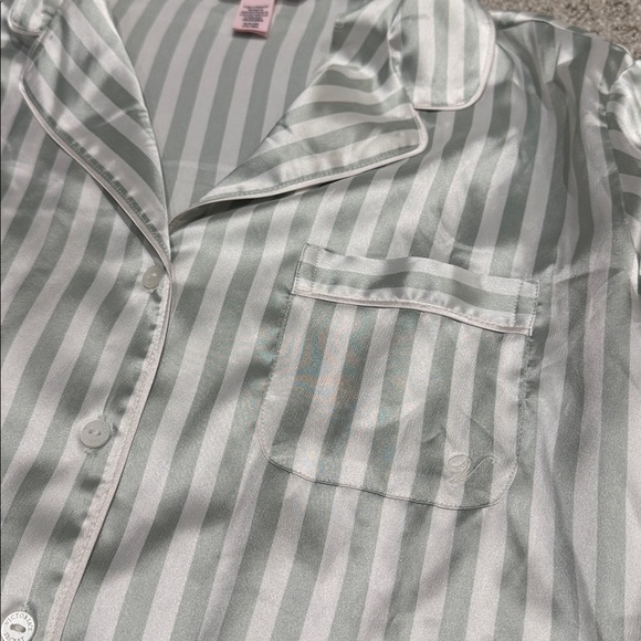 Victoria’s Secret Striped Satin Pajama Set - Picture 5 of 8
